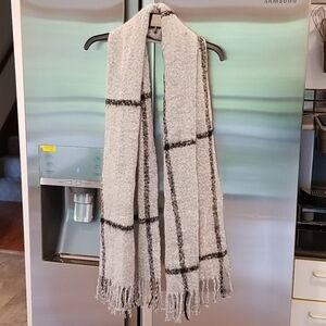 💕WE FASHION💕 Plaid Window Check Fringe Scarf